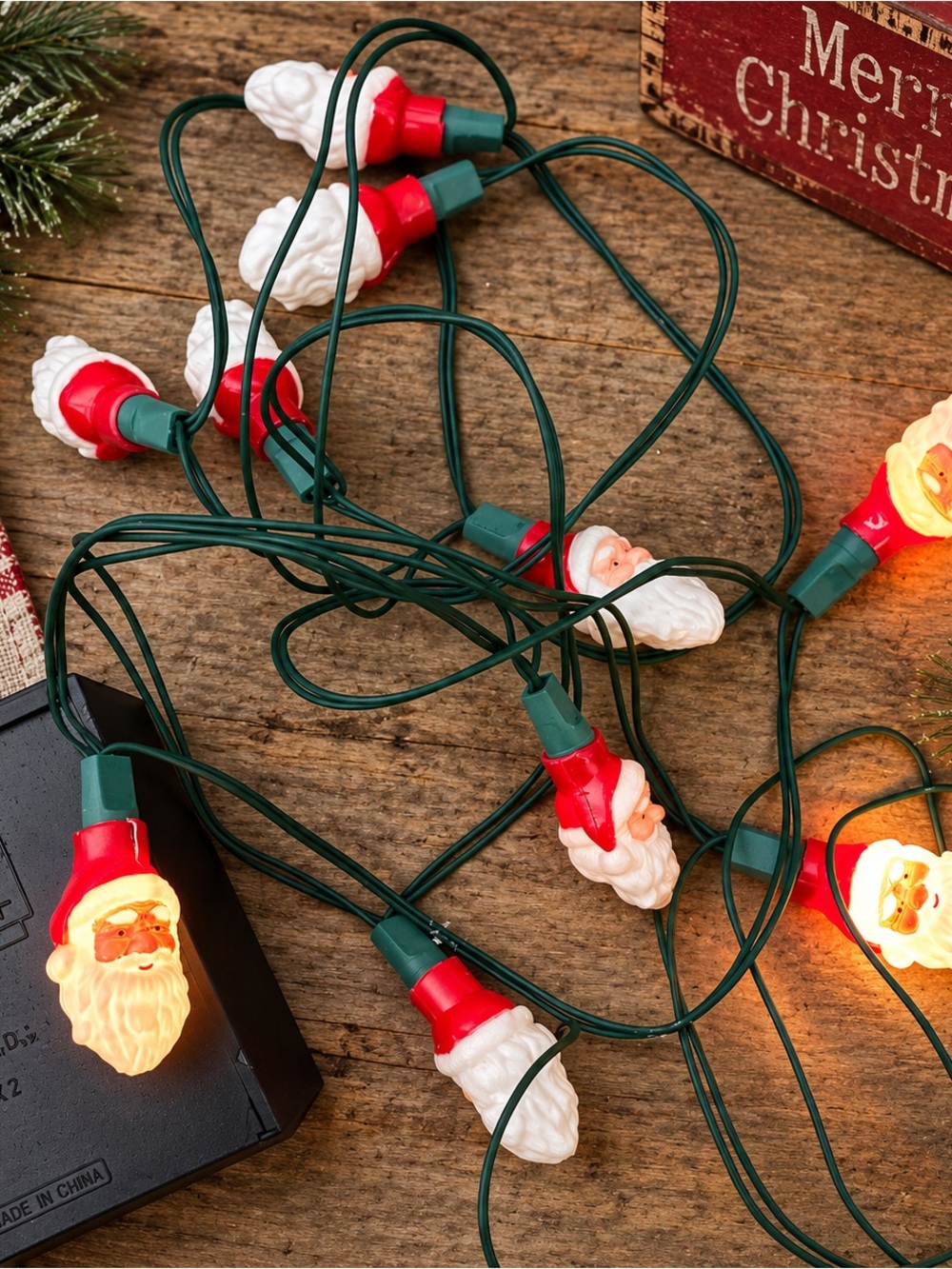 Vintage Santa Claus Christmas String Lights 3D Molded Heads 10-Light Set WORKS